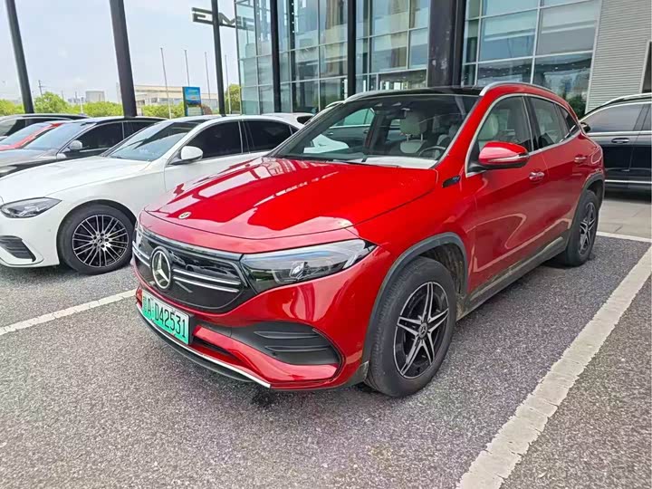 Фото 1 - Mercedes-Benz EQA