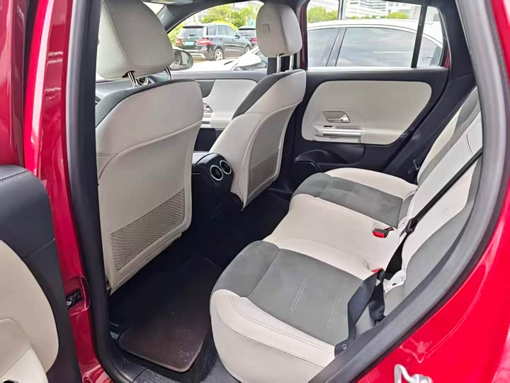 Фото 5 - Mercedes-Benz EQA