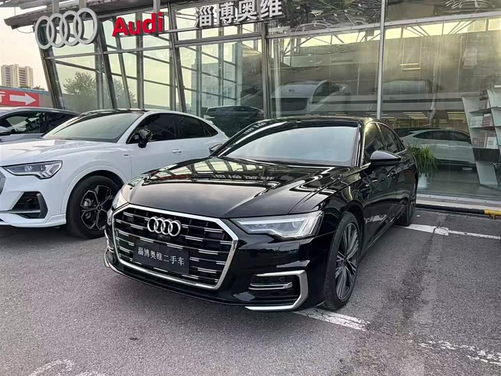 Фото 1 - Audi A6L