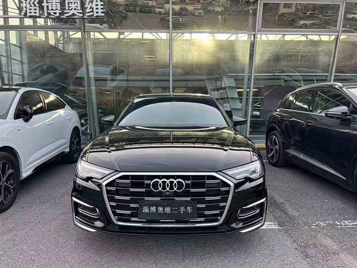 Фото 2 - Audi A6L