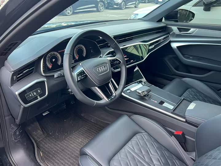 Фото 7 - Audi A6L