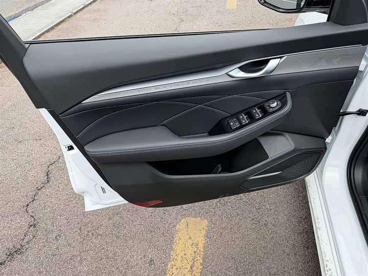 Geely Preface 2026 2026款 东方曜 1.5TD 扶摇版