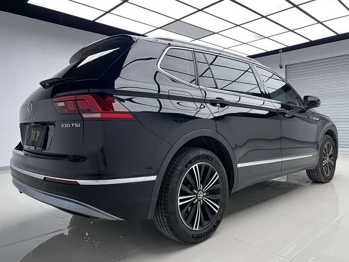 Фото 5 - Volkswagen Tiguan L Pro