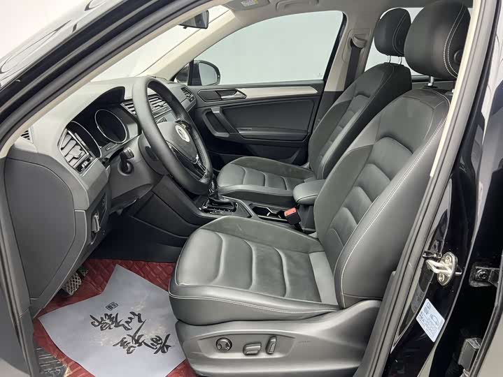 Фото 6 - Volkswagen Tiguan L Pro