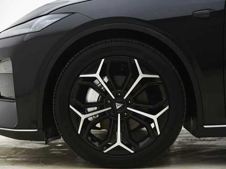 Photo 4 - Changan Deepal SL03