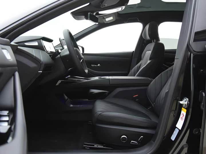 Photo 9 - Changan Deepal SL03