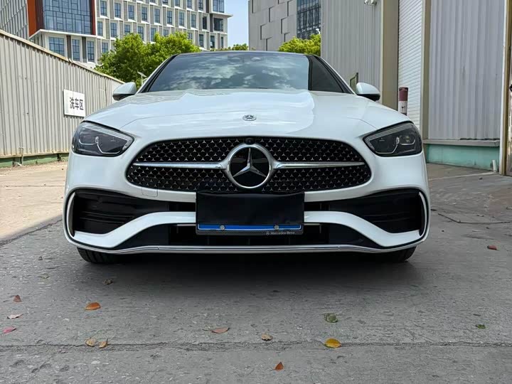 Фото 1 - Mercedes-Benz C-Class