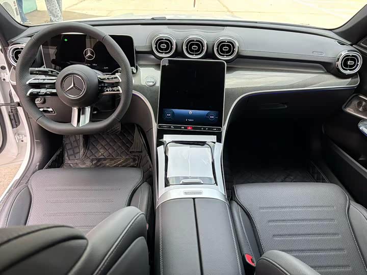 Фото 4 - Mercedes-Benz C-Class
