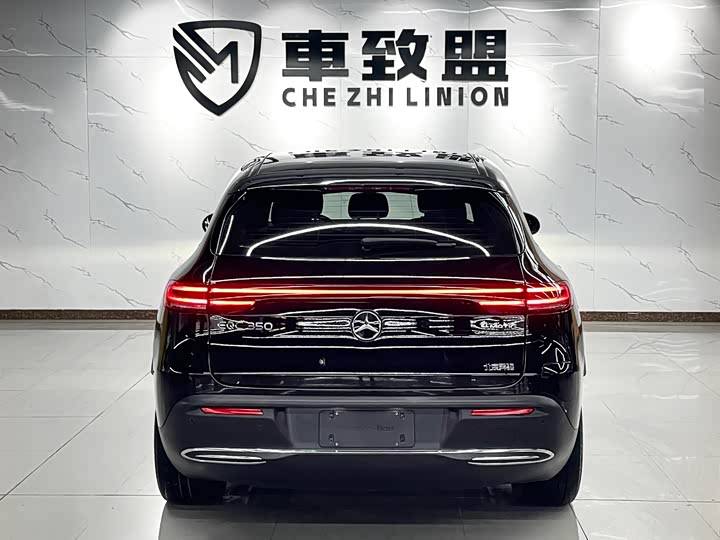 2022 Mercedes-Benz EQC