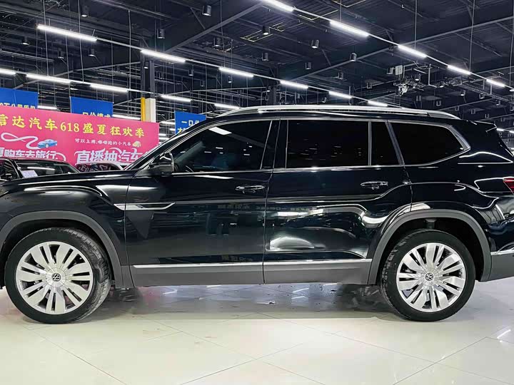 Photo 5 - Volkswagen Teramont X