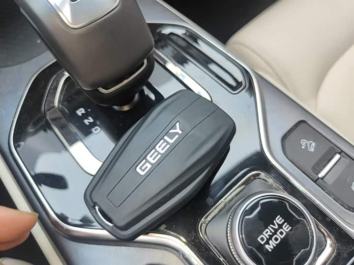 Geely Icon 2023 2023款 1.5TD 巧克力醇臻版