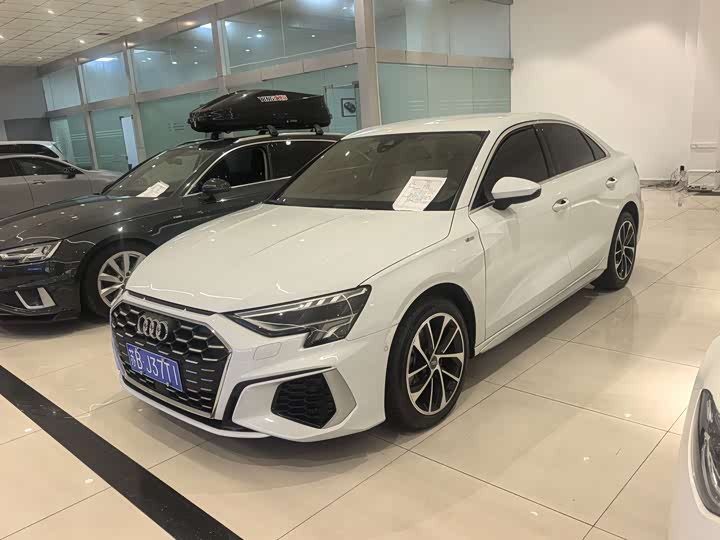 Фото 1 - Audi A3