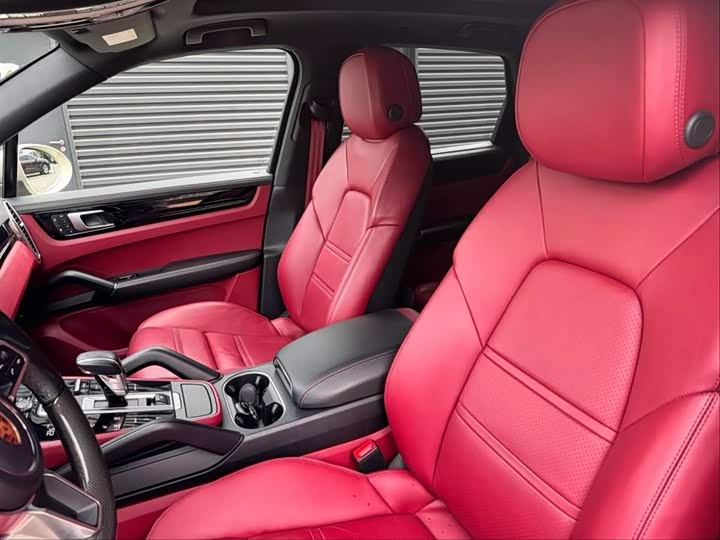 Zdjęcie 7 - Porsche Cayenne