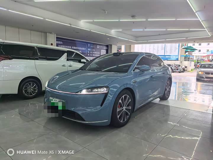 Фото 2 - Luxeed R7