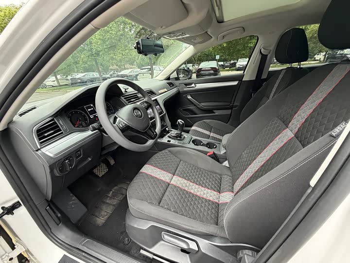 Фото 4 - Volkswagen Lamando L
