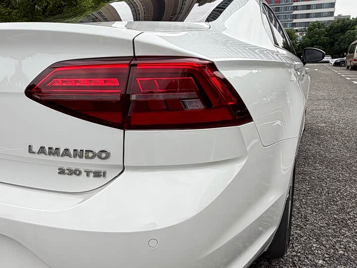Фото 9 - Volkswagen Lamando L