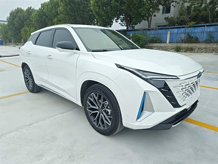 2023 Changan Oshan Z6 Hybrid