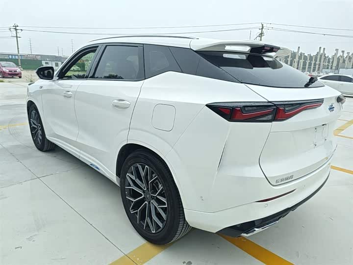 2023 Changan Oshan Z6 Hybrid