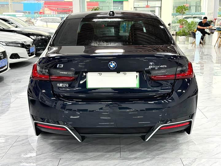Фото 8 - BMW i3
