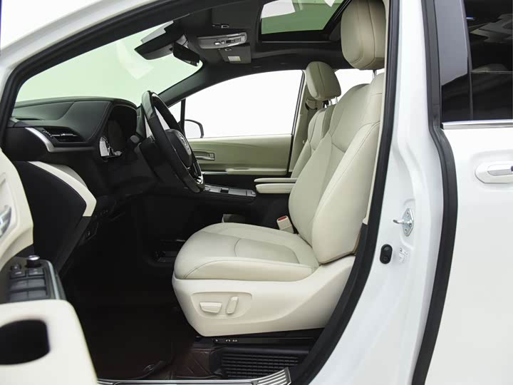 Toyota Sienna 2024 2024款 2.5L混动 四驱尊贵版