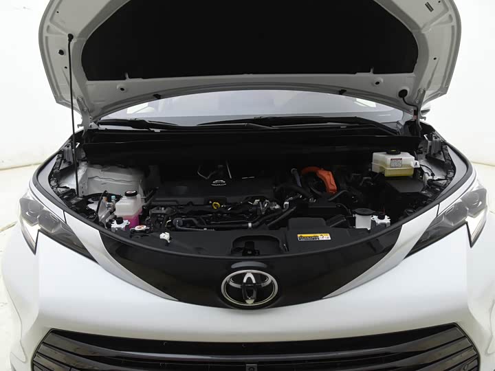 Toyota Sienna 2024 2024款 2.5L混动 四驱尊贵版