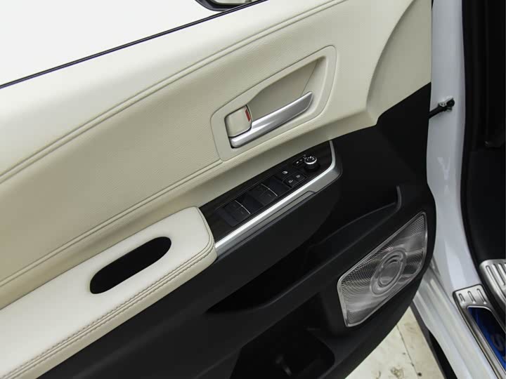 Toyota Sienna 2024 2024款 2.5L混动 四驱尊贵版