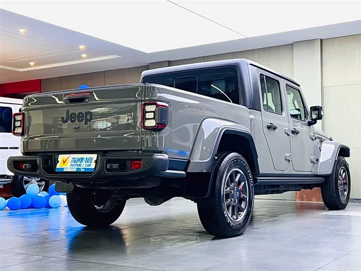 Jeep Gladiator 2022 2022款 3.6L 先行版