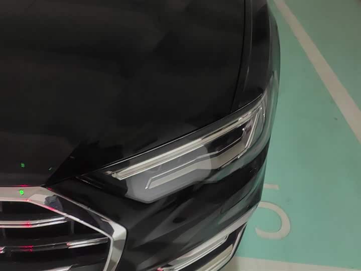 Photo 5 - Audi A6L