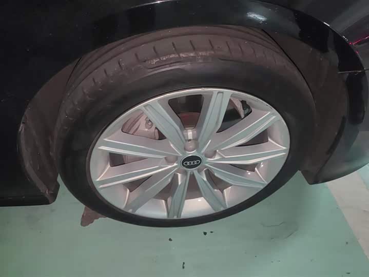 Photo 6 - Audi A6L