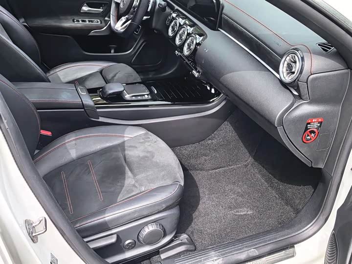 Mercedes-Benz CLA-Class 2022 2022款 CLA 200