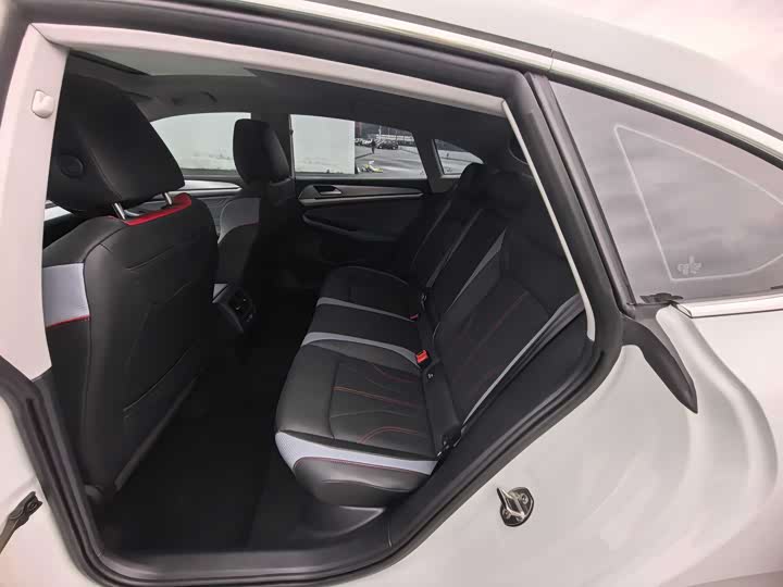 Фото 8 - Volkswagen Lamando L