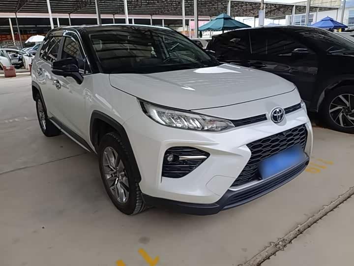 Фото 4 - Toyota Wildlander