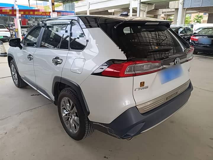 Фото 5 - Toyota Wildlander