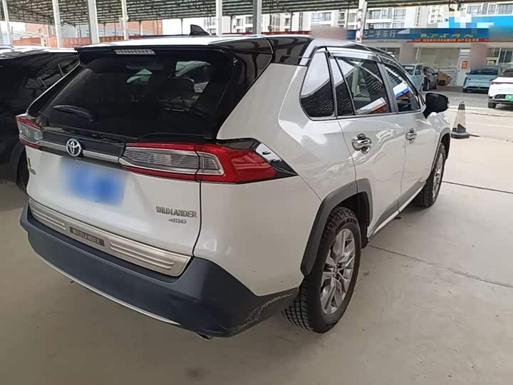 Фото 7 - Toyota Wildlander