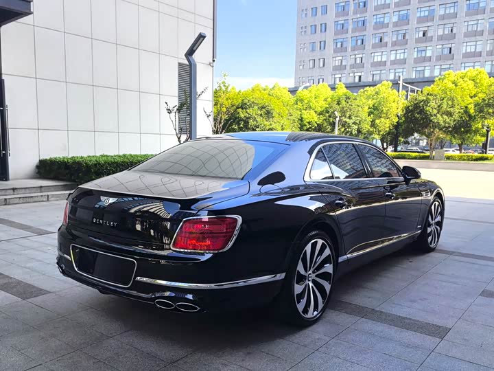 Bentley Flying Spur 2024 2024款 4.0T V8 雅度版