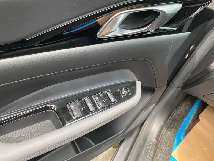 Changan Oshan Z6 2023 2023款 蓝鲸 1.5T DCT智享型