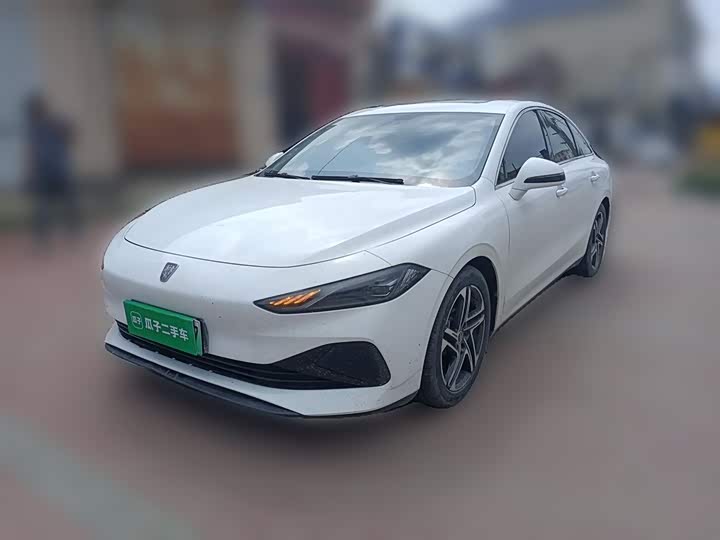 صورة 1 - Roewe D7