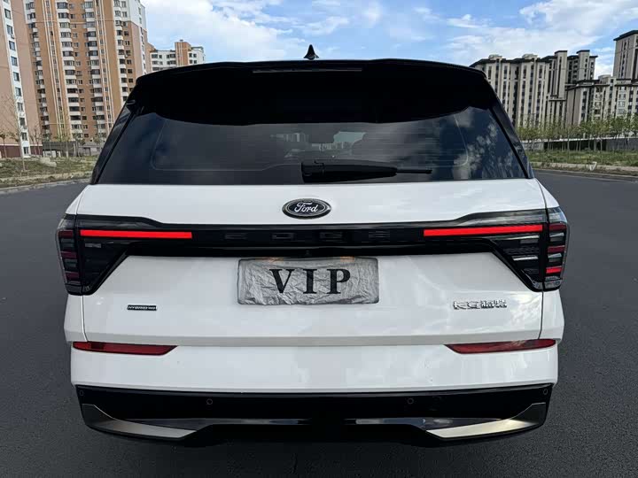 Фото 8 - Ford Edge