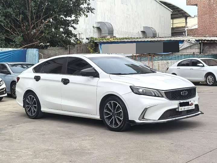 Фото 3 - Geely Binrui