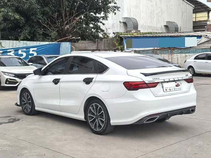 Фото 7 - Geely Binrui