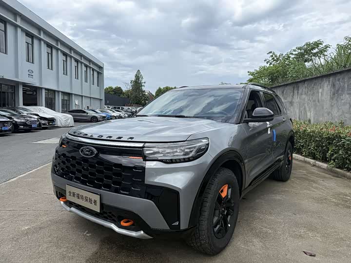 Ford Explorer 2025 2025款 2.3T EcoBoost 昆仑穿越版 5座