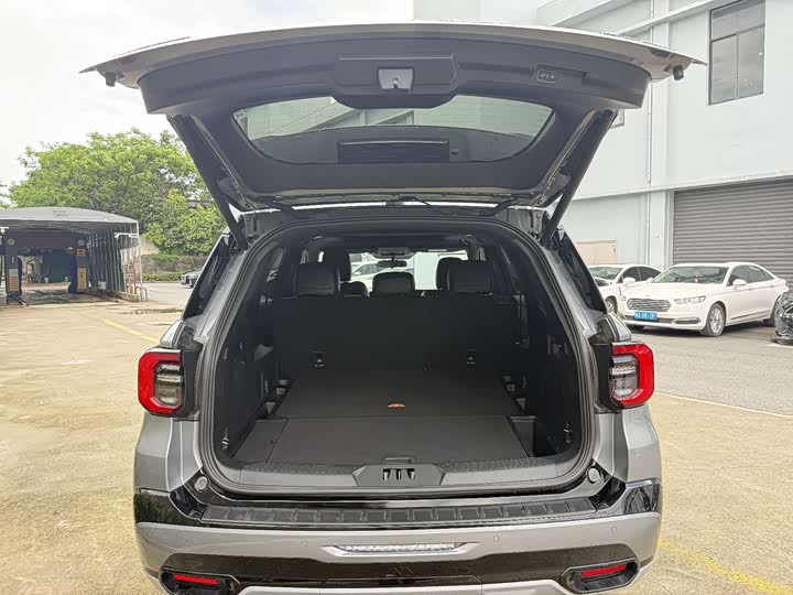 Ford Explorer 2025 2025款 2.3T EcoBoost 昆仑穿越版 5座