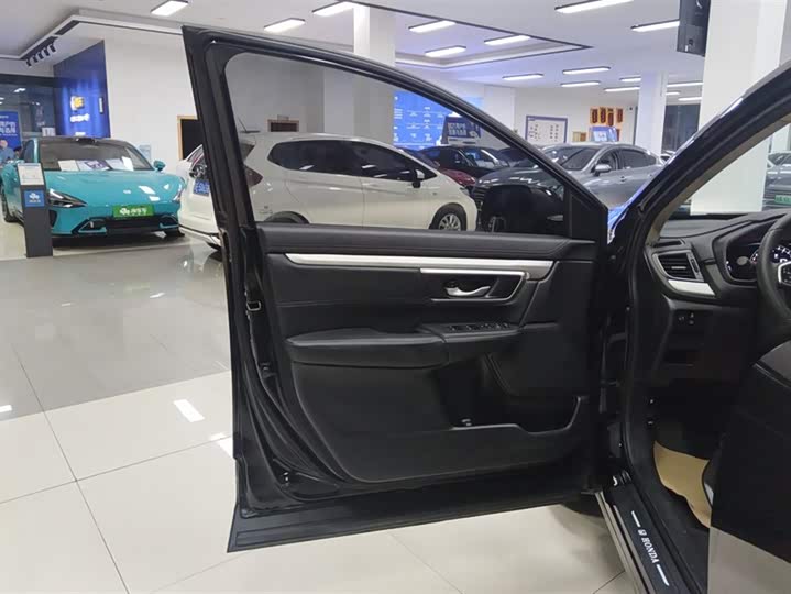 Фото 7 - Honda CR-V
