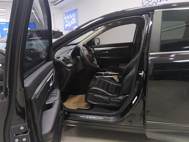 Фото 9 - Honda CR-V