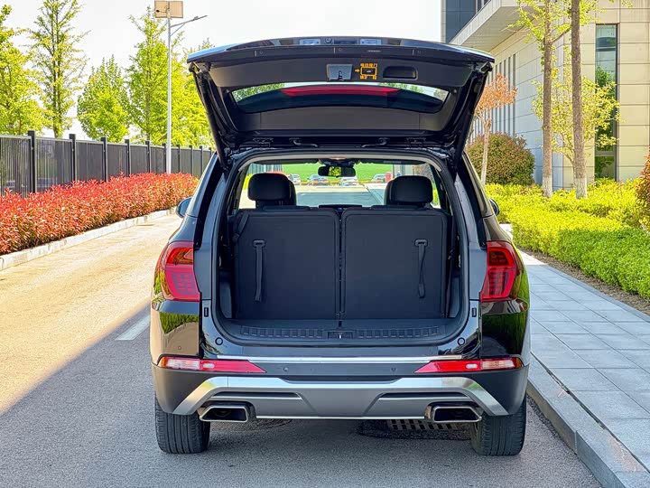 Фото 7 - Hyundai Santa Fe