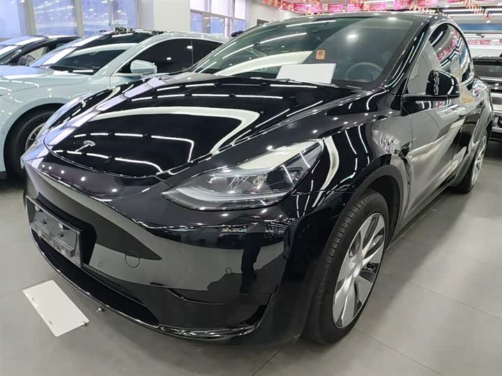 Photo 2 - Tesla Model Y