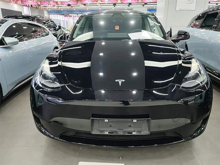Photo 3 - Tesla Model Y