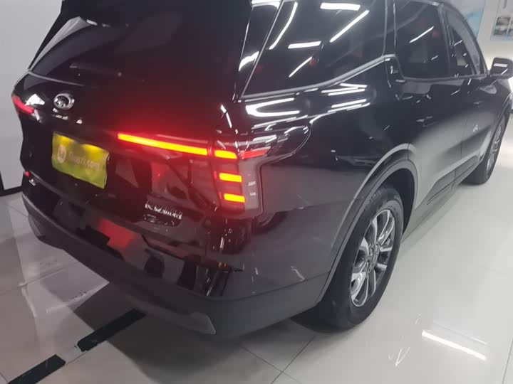 Фото 8 - Ford Edge