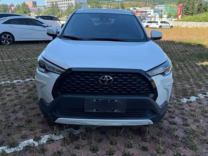 Фото 2 - Toyota Corolla Cross