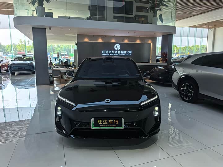 Фото 2 - Nio ET5T